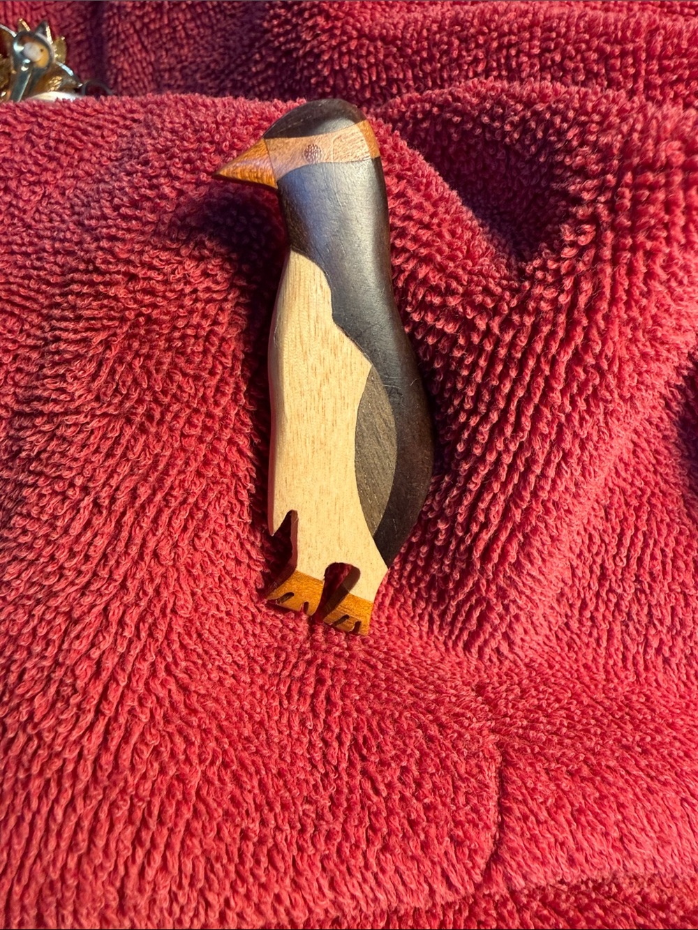 Vtg 1970s Wooden Penguin Figurine - Natural & Black brooch pin hat pin